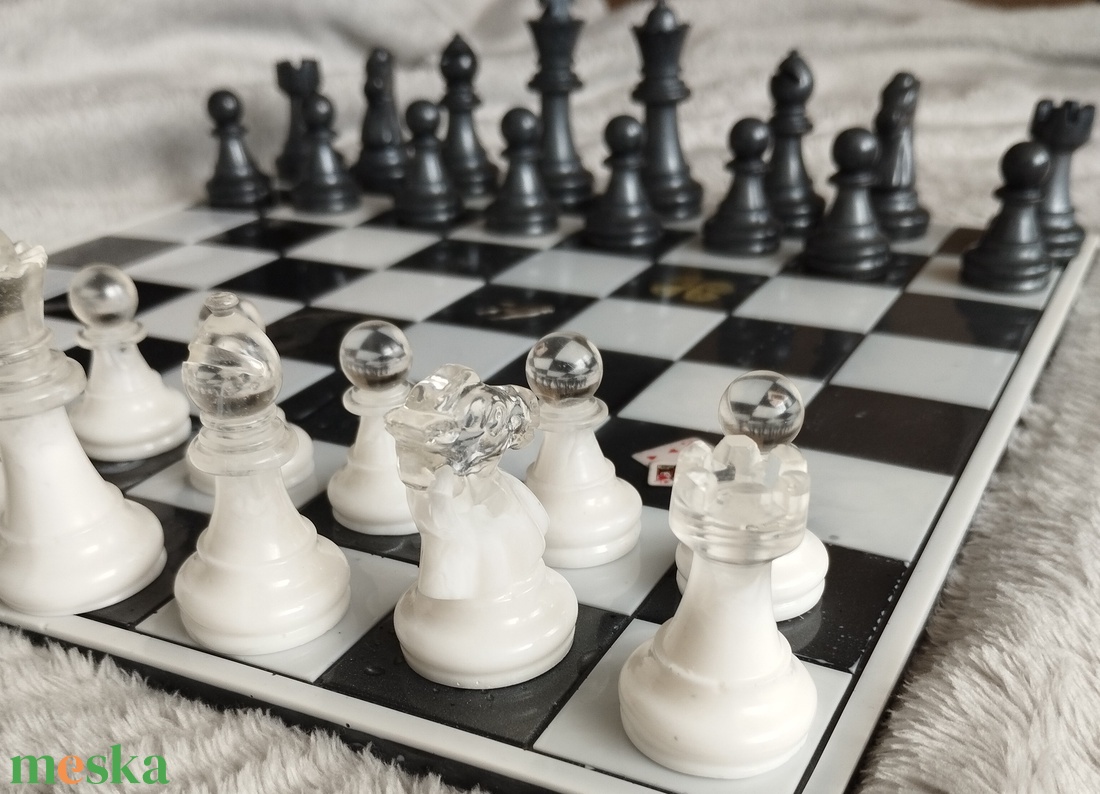 Egyedi sakk készlet - játék & sport - táblajáték és kártyajáték - sakk - Meska.hu