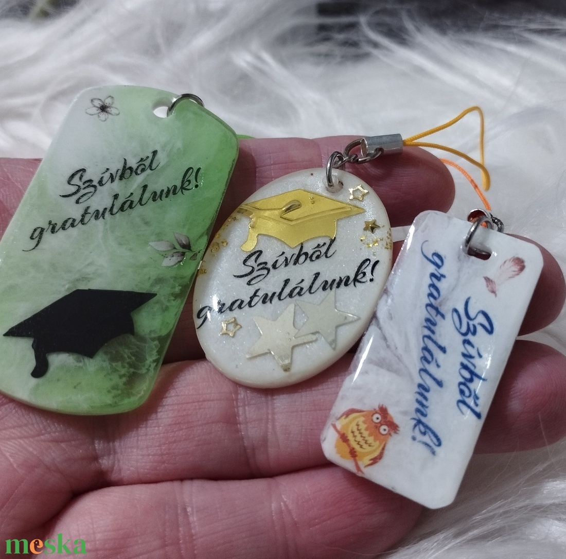 Ballagás kulcstartó többféle - táska & tok - kulcstartó & táskadísz - kulcstartó - Meska.hu Ballagás kulcstartó többféle - táska & tok - kulcstartó & táskadísz - kulcstartó - Meska.hu
