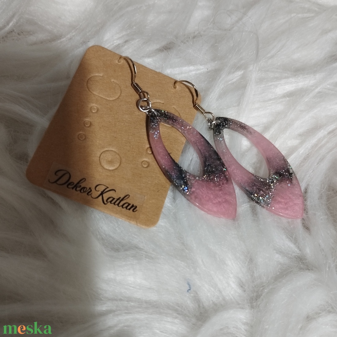 Rózsaszín/szürke csillogós füli - ékszer - fülbevaló - lógó fülbevaló - Meska.hu