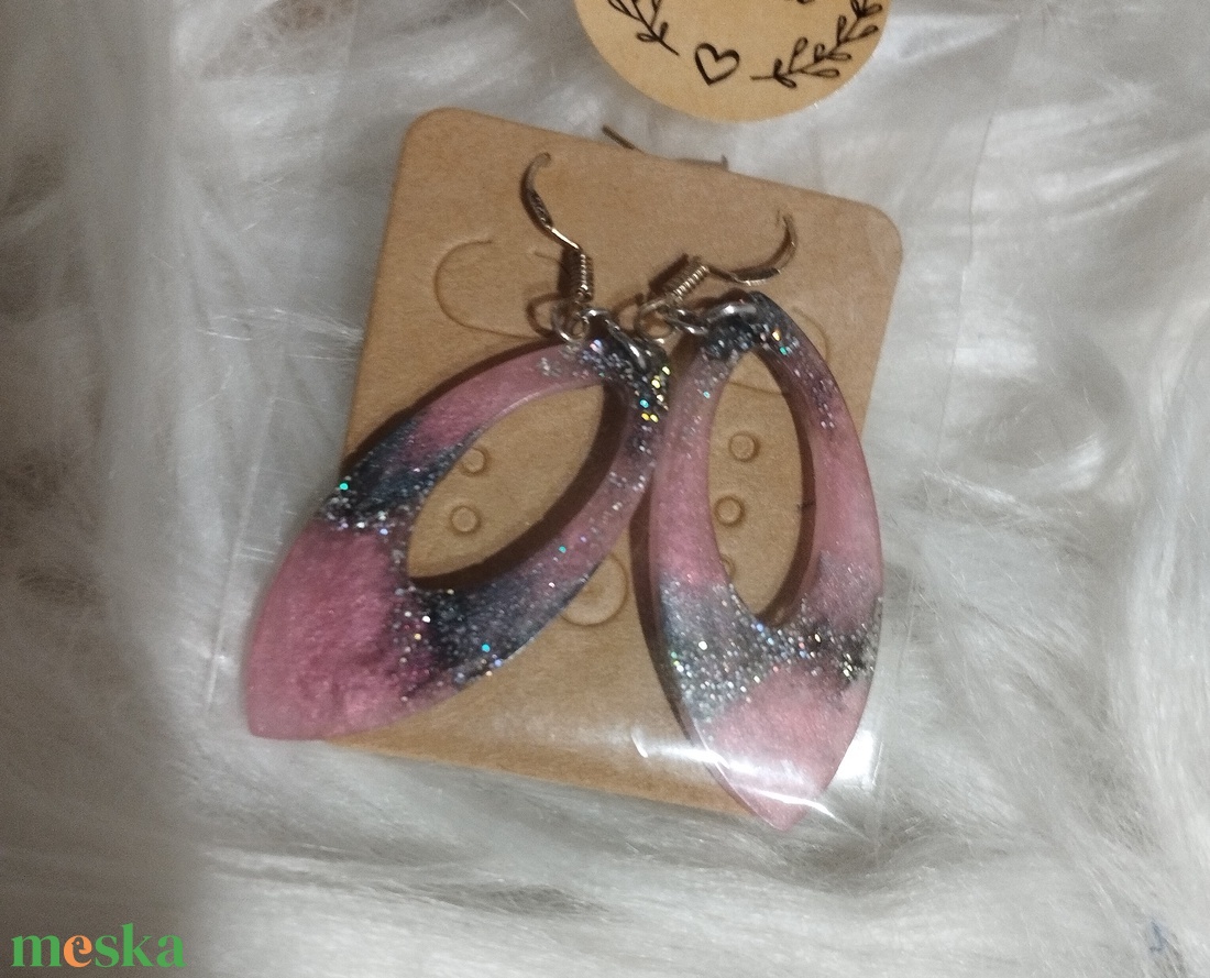 Rózsaszín/szürke csillogós füli - ékszer - fülbevaló - lógó fülbevaló - Meska.hu