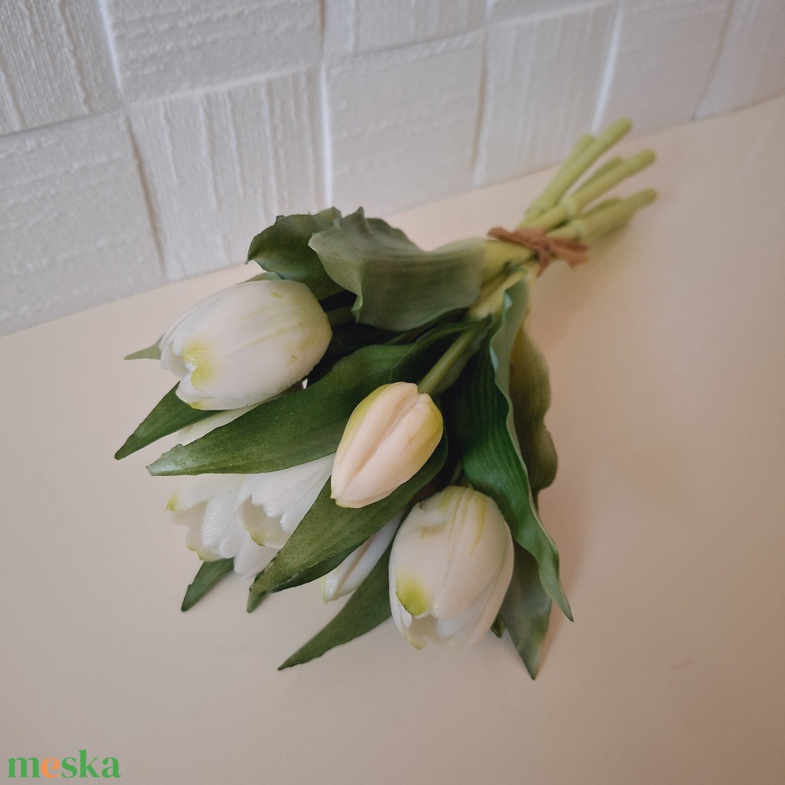 Élethű tulipán csokor-fehér - kellékek & szerszámok - dekorációs kellékek - egyéb kellékek - Meska.hu Élethű tulipán csokor-fehér - kellékek & szerszámok - dekorációs kellékek - egyéb kellékek - Meska.hu