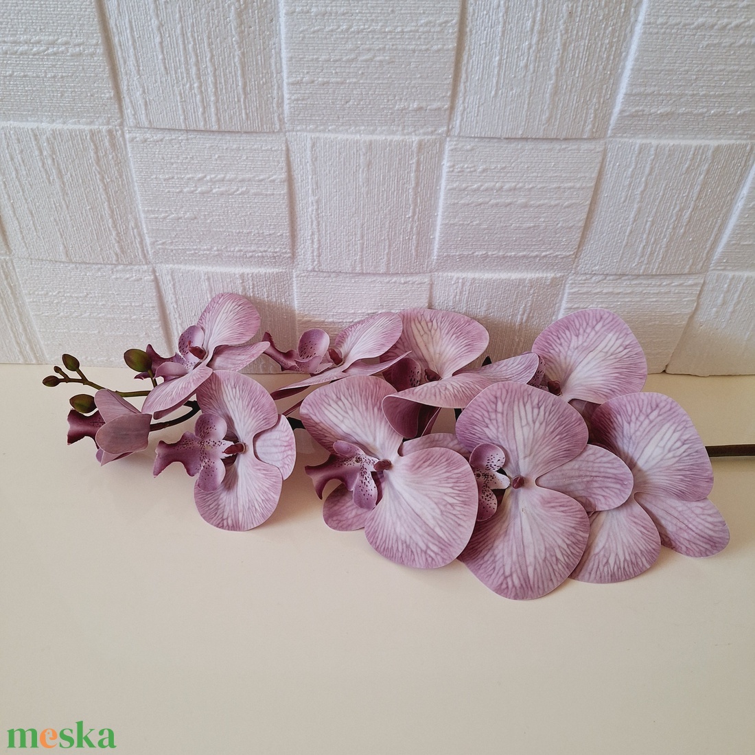 Élethű gumis orchidea ág-lila - kellékek & szerszámok - dekorációs kellékek - egyéb kellékek - Meska.hu Élethű gumis orchidea ág-lila - kellékek & szerszámok - dekorációs kellékek - egyéb kellékek - Meska.hu