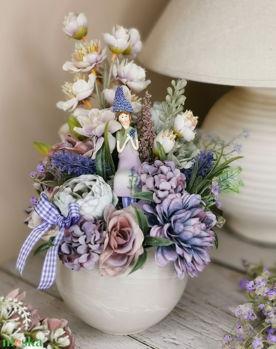 Levendulás lány - otthon & életmód - dekoráció - asztal és polc dekoráció - asztaldísz - Meska.hu
