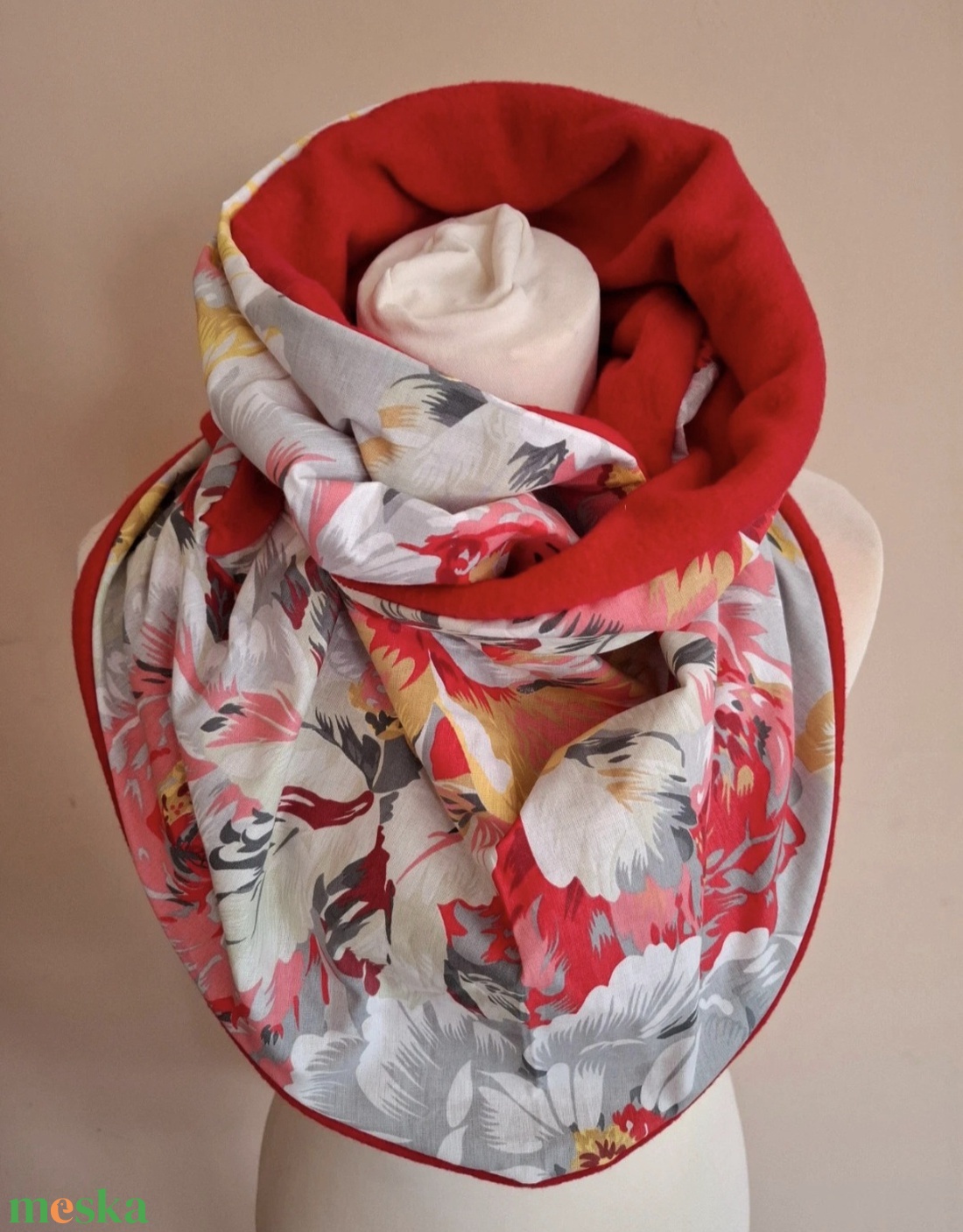 Virágos Meleg Kendősál - ruha & divat - női ruha - poncsó - Meska.hu