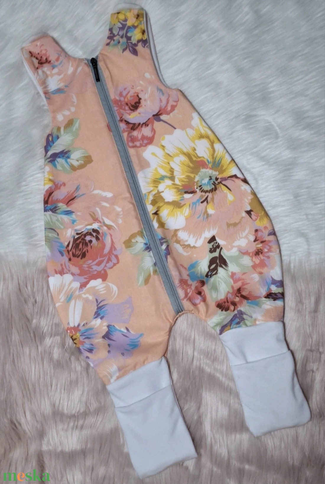 Virágos Kamáslis Tipegő Hálózsák (2-2,5tog) - baba - mama - babaruházat - tipegőhálózsák - Meska.hu