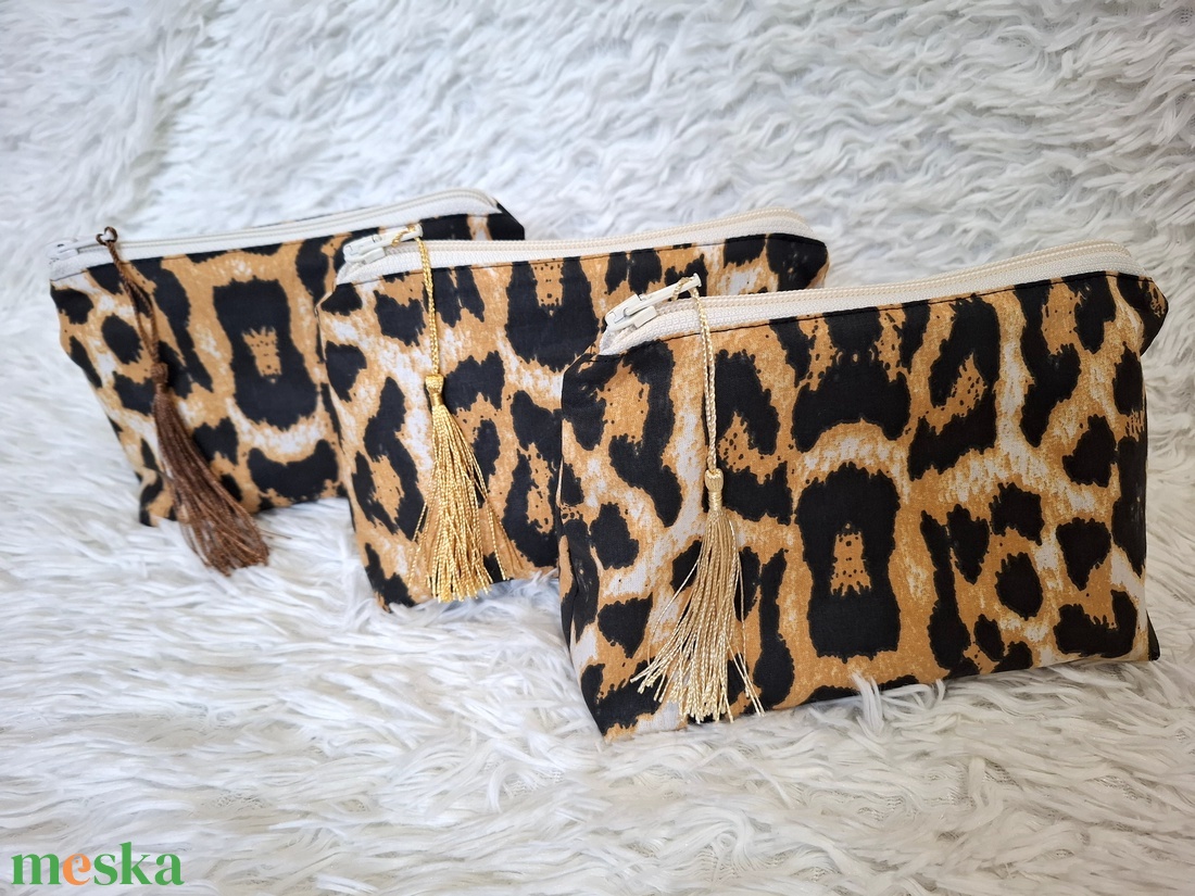 Leopárdmintás neszeszer � kézzel készült, bojtos cipzárral - táska & tok - neszesszer - Meska.hu