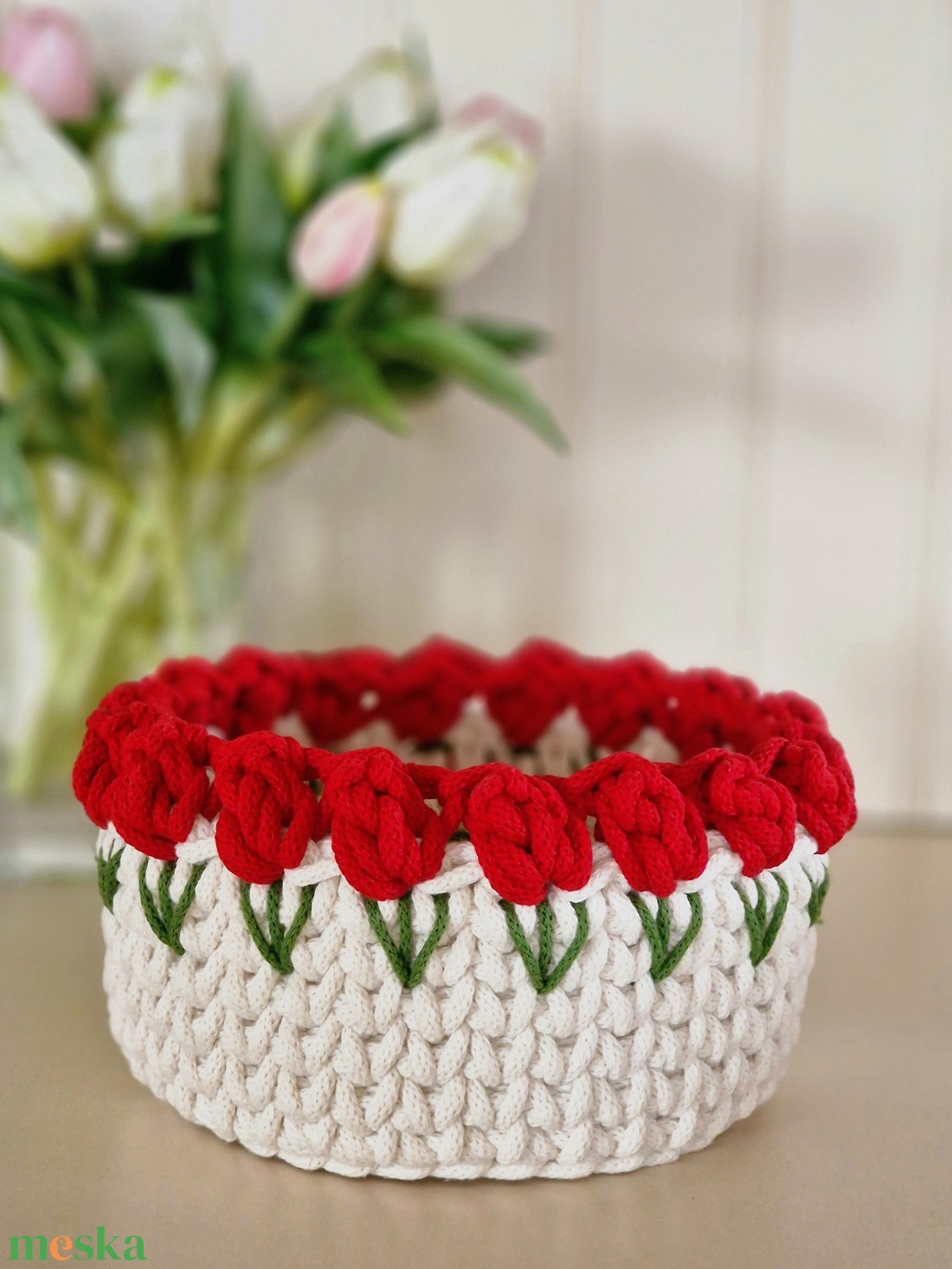 Horgolt tulipános kosár - otthon & életmód - tárolás & rendszerezés - tárolókosár - Meska.hu