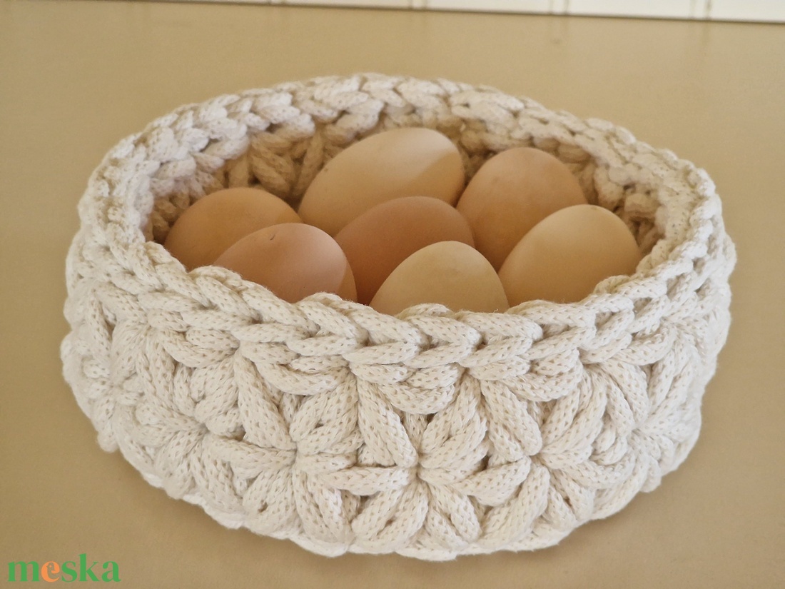 Horgolt jázmin mintás kosárka - otthon & életmód - tárolás & rendszerezés - tárolókosár - Meska.hu