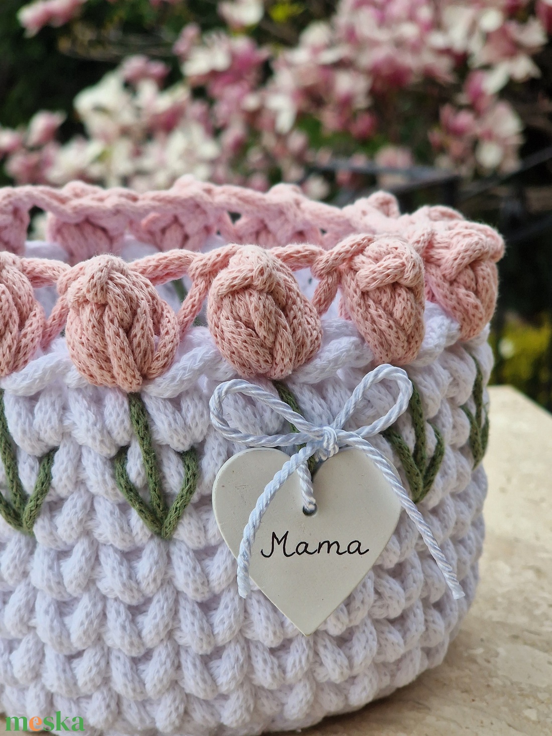 Horgolt tulipános kosár - otthon & életmód - tárolás & rendszerezés - tárolókosár - Meska.hu