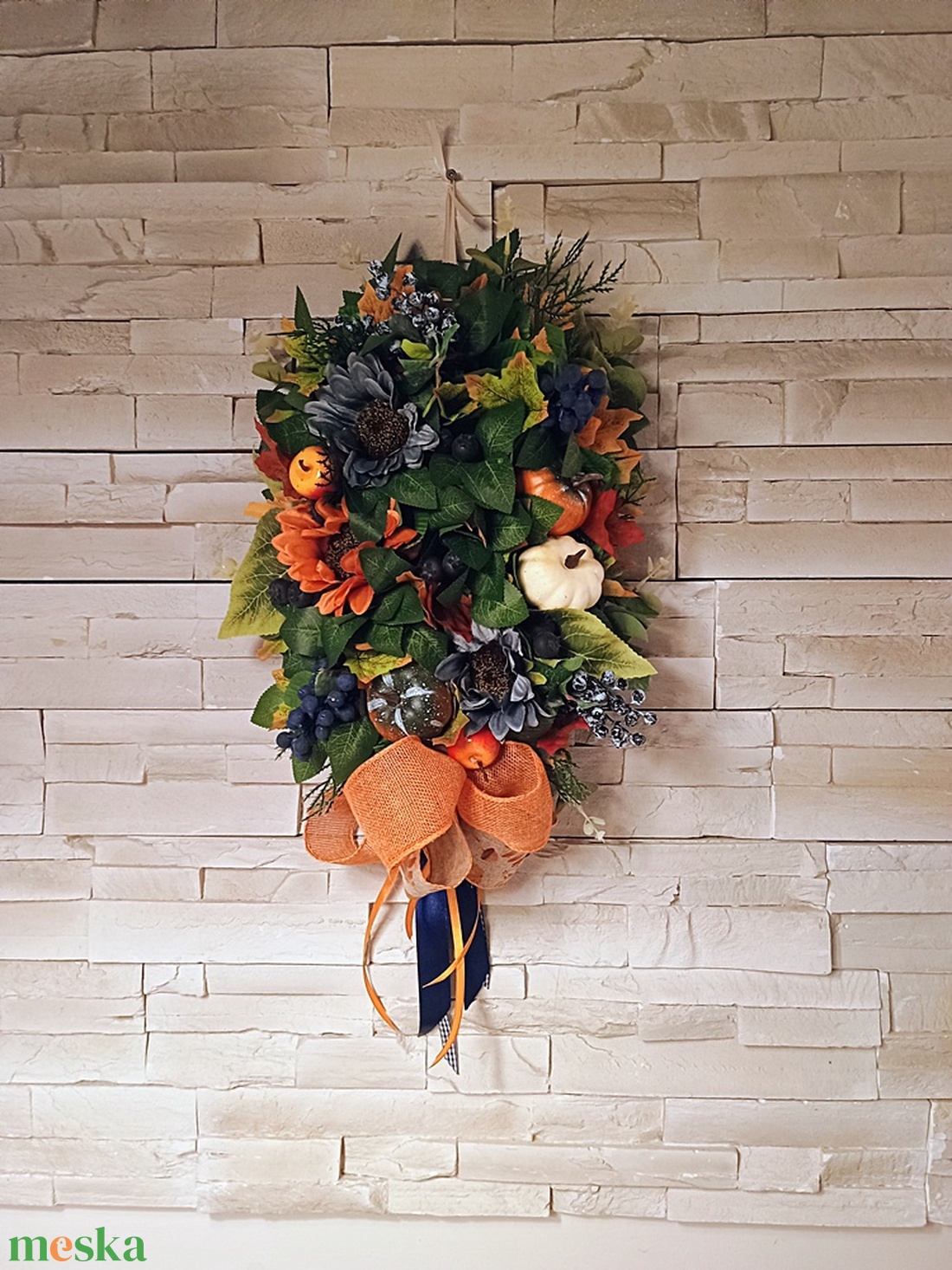 Őszi ajtódísz különleges formával és áfonyadísszel, kb 60 cm - otthon & életmód - dekoráció - ajtó- és ablak dekoráció - ajtódísz & kopogtató - Meska.hu Őszi ajtódísz különleges formával és áfonyadísszel, kb 60 cm - otthon & életmód - dekoráció - ajtó- és ablak dekoráció - ajtódísz & kopogtató - Meska.hu