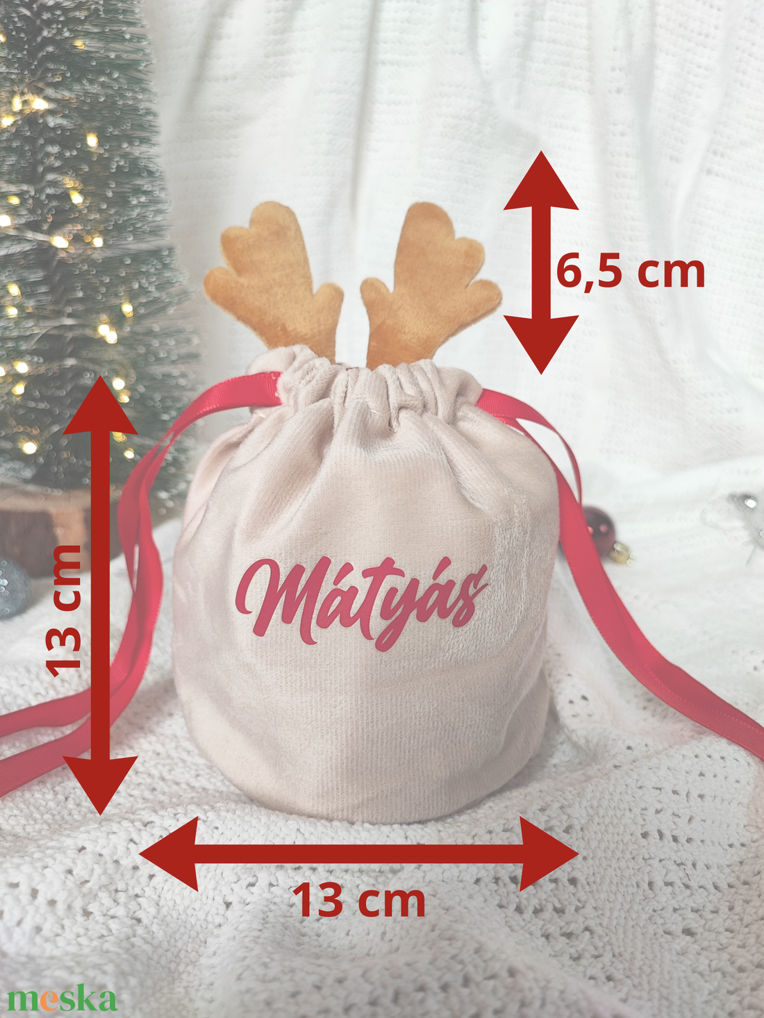 Személyre szabható karácsonyi bársony Mikulás ajándékzsák rénszarvas aganccsal  egyedi névvel - karácsony - mikulás - mikulás zsák - Meska.hu