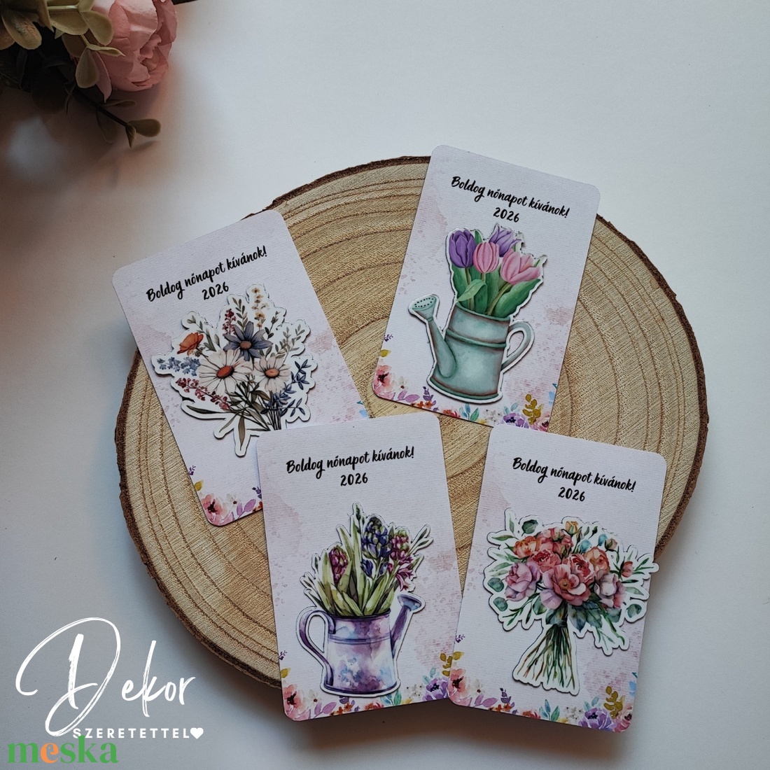 Virágos hűtőmágnes kártyával nőnapra - otthon & életmód - konyhafelszerelés, tálalás - konyhai dekoráció - hűtőmágnes - Meska.hu
