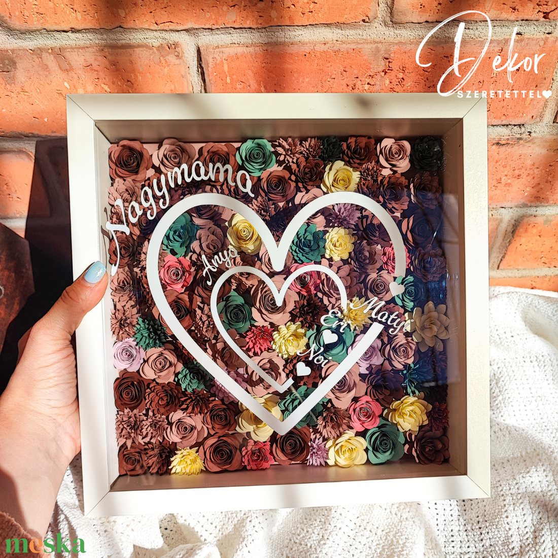 Papírvirág box felirattal tele virágokkal - anyák napjára köszöntő ajándék - otthon & életmód - dekoráció - kép & falikép - 3d képek - Meska.hu