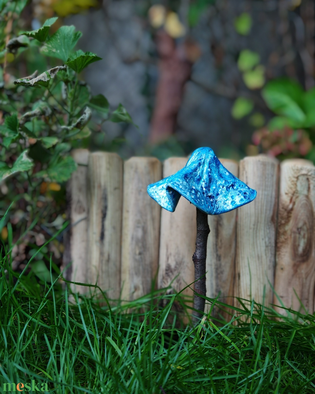 Kék libbenő szoknyagomba - otthon & életmód - ház & kert - kerti dísz - Meska.hu