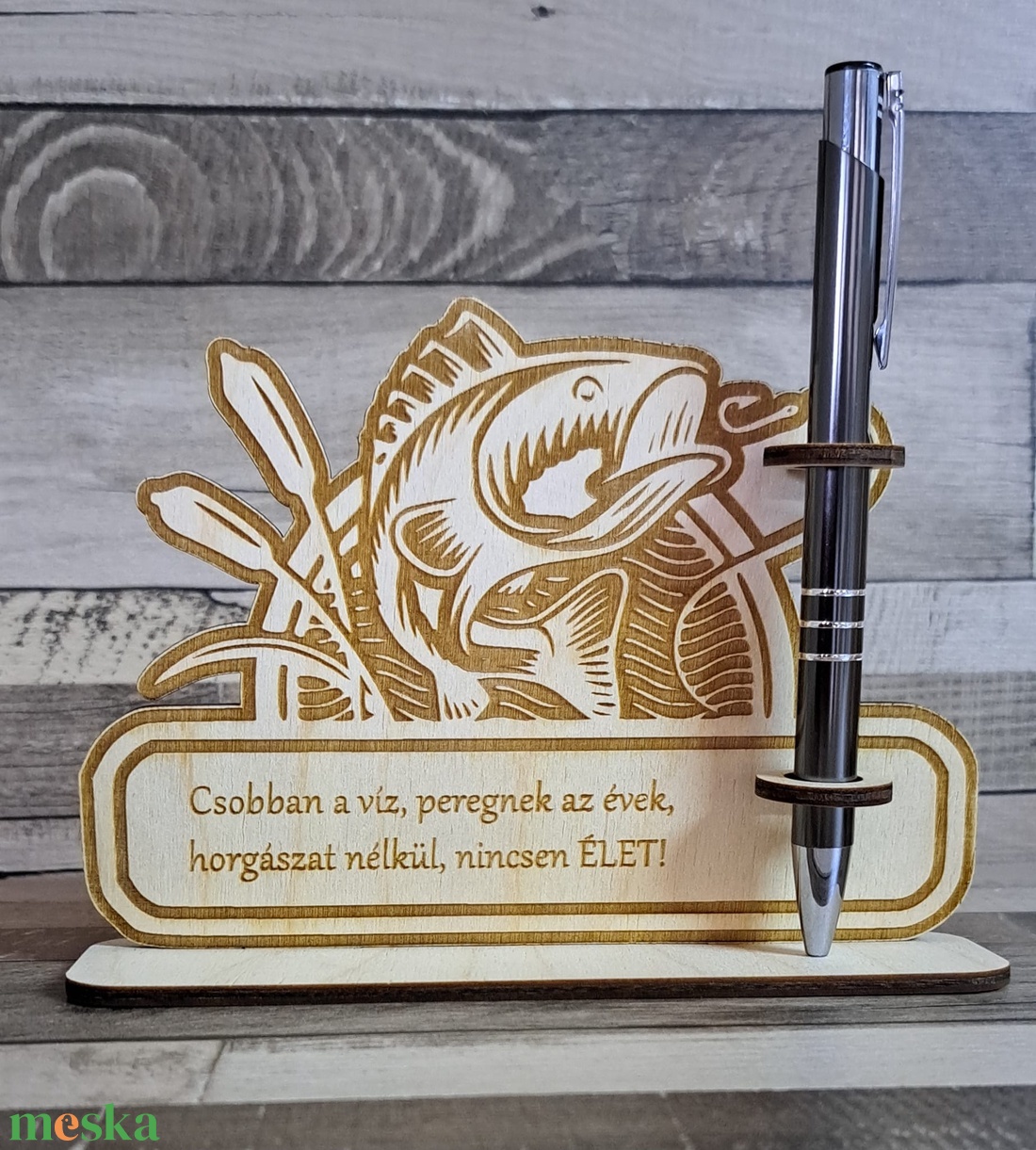 Dekorációs tolltartó gravírozott tollal - otthon & életmód - dekoráció - dísztárgy - Meska.hu Dekorációs tolltartó gravírozott tollal - otthon & életmód - dekoráció - dísztárgy - Meska.hu