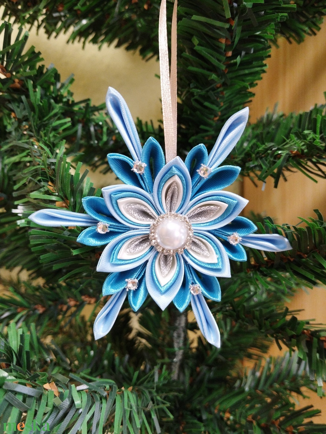 Karácsonyi hópehely  - karácsony - karácsonyi lakásdekoráció - karácsonyfadíszek - Meska.hu Karácsonyi hópehely  - karácsony - karácsonyi lakásdekoráció - karácsonyfadíszek - Meska.hu