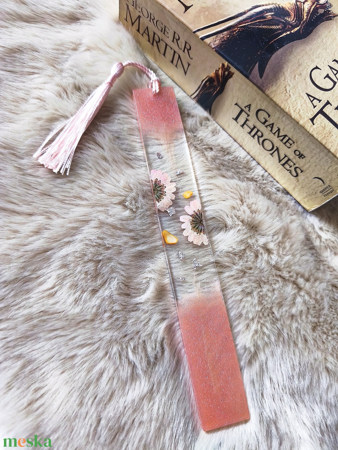 Gyönyörű epoxy könyvjelző, virágos  - otthon & életmód - dekoráció - dísztárgy - Meska.hu