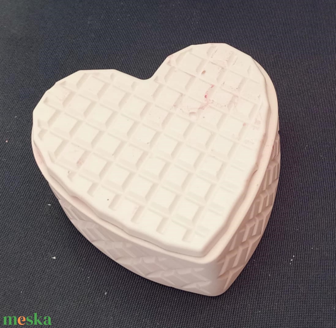 Kézzel készült szív alakú ékszertartó Valentin-nap  - ékszer - ékszertartó - ékszerdoboz - Meska.hu
