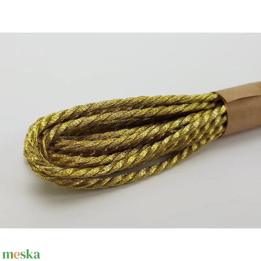 Sodrott zsinor 2mm arany 3m (ALAPANYAGOK) 1 db - kellékek & szerszámok - csomagolóanyag - zsinór - Meska.hu Sodrott zsinor 2mm arany 3m (ALAPANYAGOK) 1 db - kellékek & szerszámok - csomagolóanyag - zsinór - Meska.hu