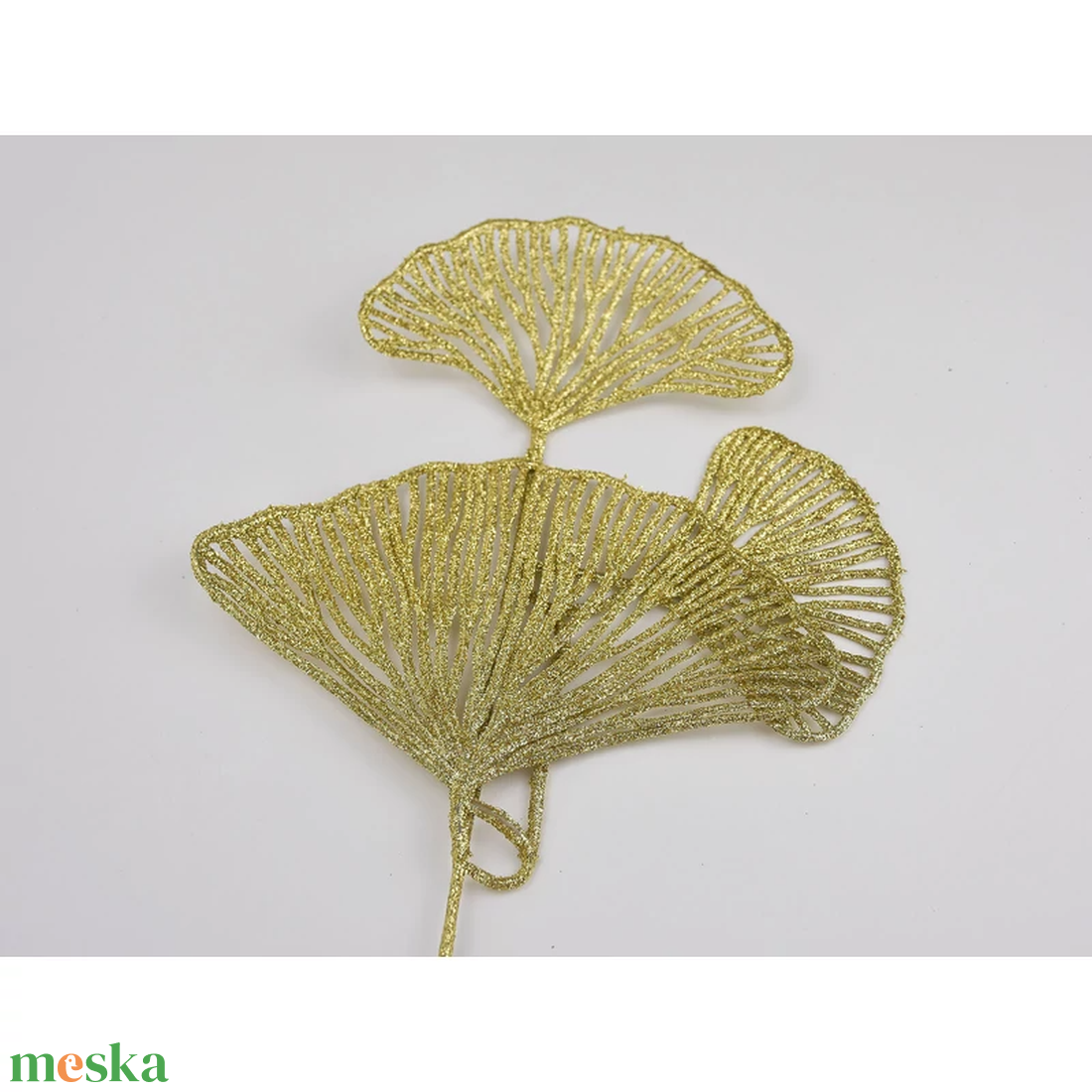 Gingko levél csillámos arany 10db/csomag (Selyemvirágok) - kellékek & szerszámok - dekorációs kellékek - madártoll - Meska.hu Gingko levél csillámos arany 10db/csomag (Selyemvirágok) - kellékek & szerszámok - dekorációs kellékek - madártoll - Meska.hu