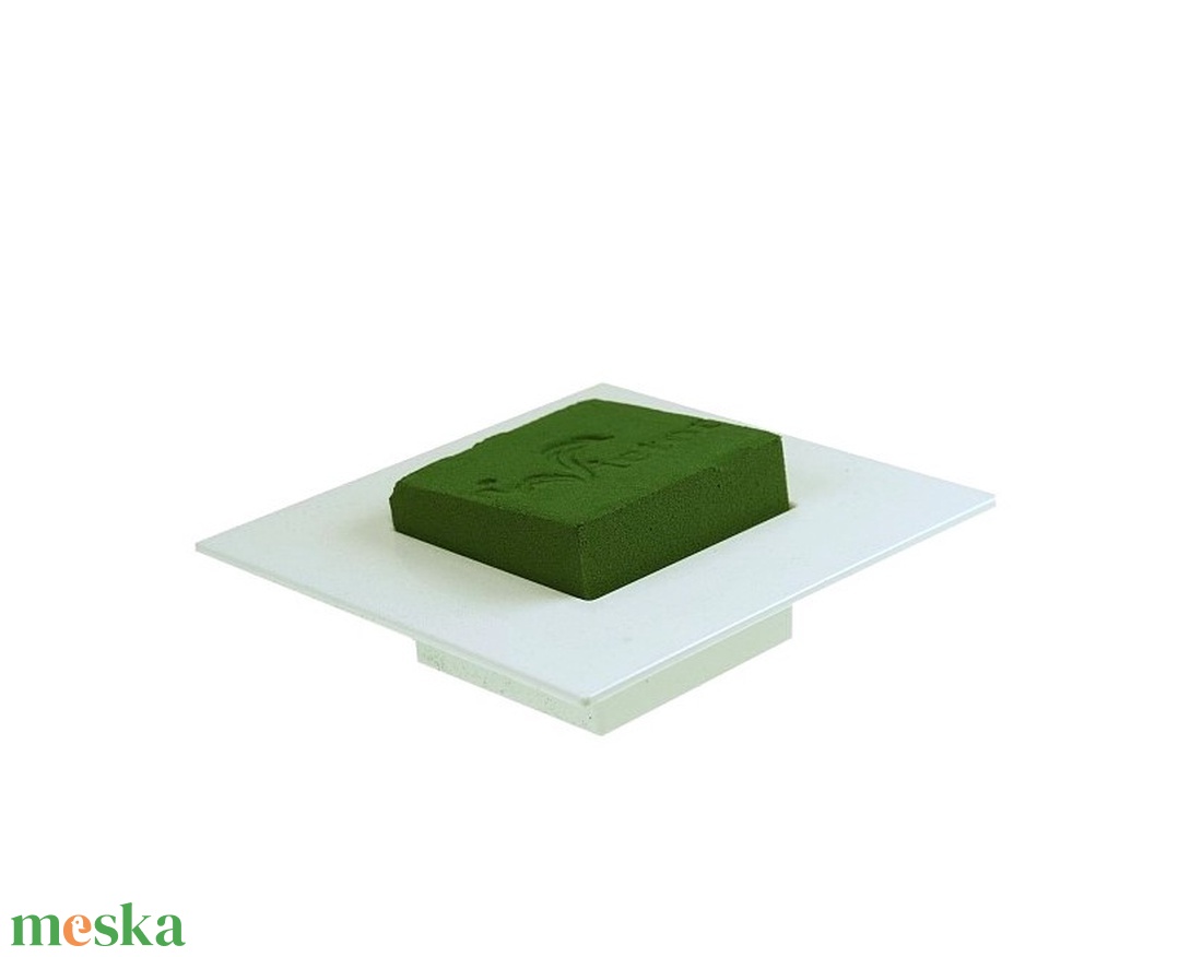 Tűzőhab vizes ikebana tálban 19x19/9x9cm fehér 1 db - kellékek & szerszámok - dekorációs kellékek - egyéb kellékek - Meska.hu