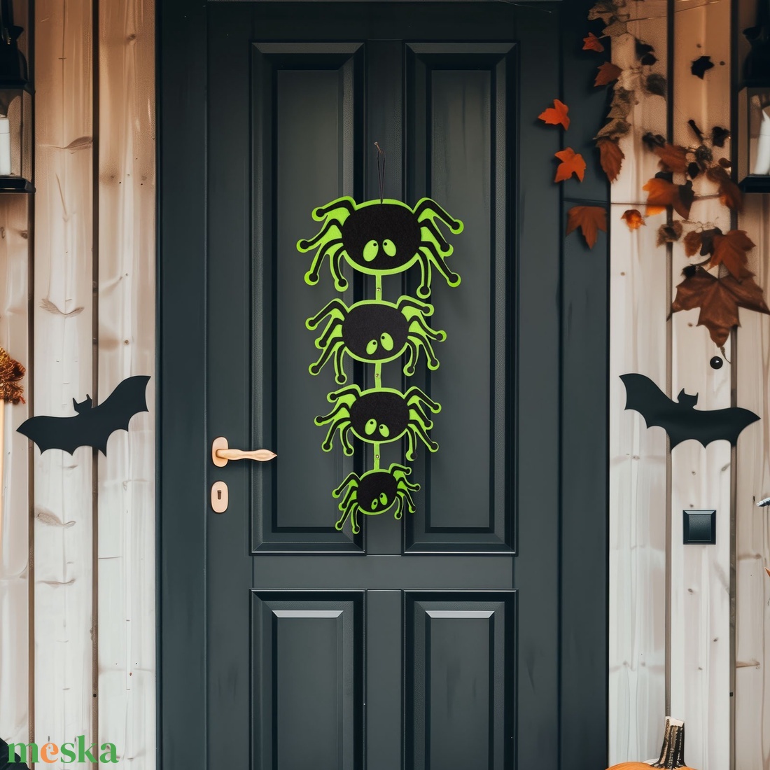 Halloween-i dekoráció - pók - akasztható - filc - 63 x 32 cm - otthon & életmód - dekoráció - halloween - halloweeni ajtódíszek és ablakdíszek - Meska.hu