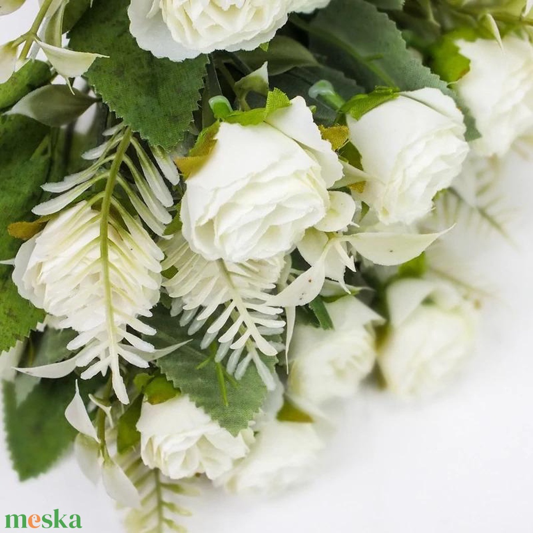 Rózsacsokor fehér 10fejes (Selyemvirágok) - otthon & életmód - dekoráció - virágdísz és tartó - csokor & virágdísz - Meska.hu