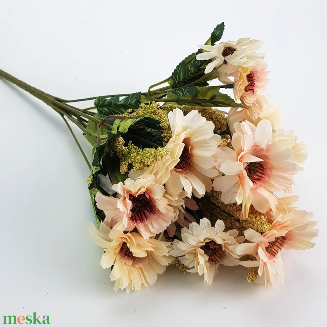 Gerbera csokor krémrózsaszín (Selyemvirágok) - otthon & életmód - dekoráció - virágdísz és tartó - csokor & virágdísz - Meska.hu