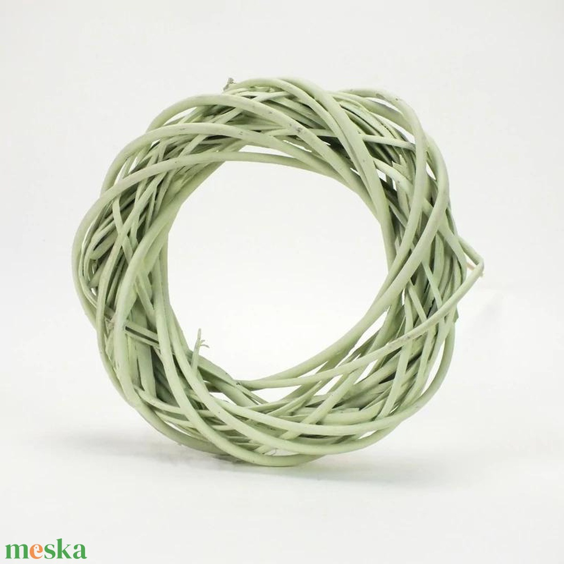 Vessző koszorú pasztell zöld 25cm (Koszorúk és alapok) - kellékek & szerszámok - dekorációs kellékek - koszorú, koszorúalap - Meska.hu