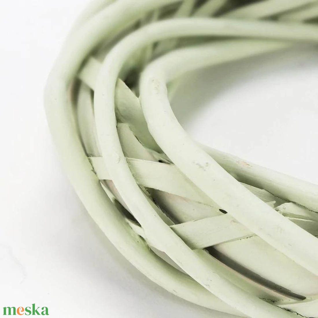 Vessző koszorú pasztell zöld 20cm (Koszorúk és alapok) - kellékek & szerszámok - dekorációs kellékek - koszorú, koszorúalap - Meska.hu