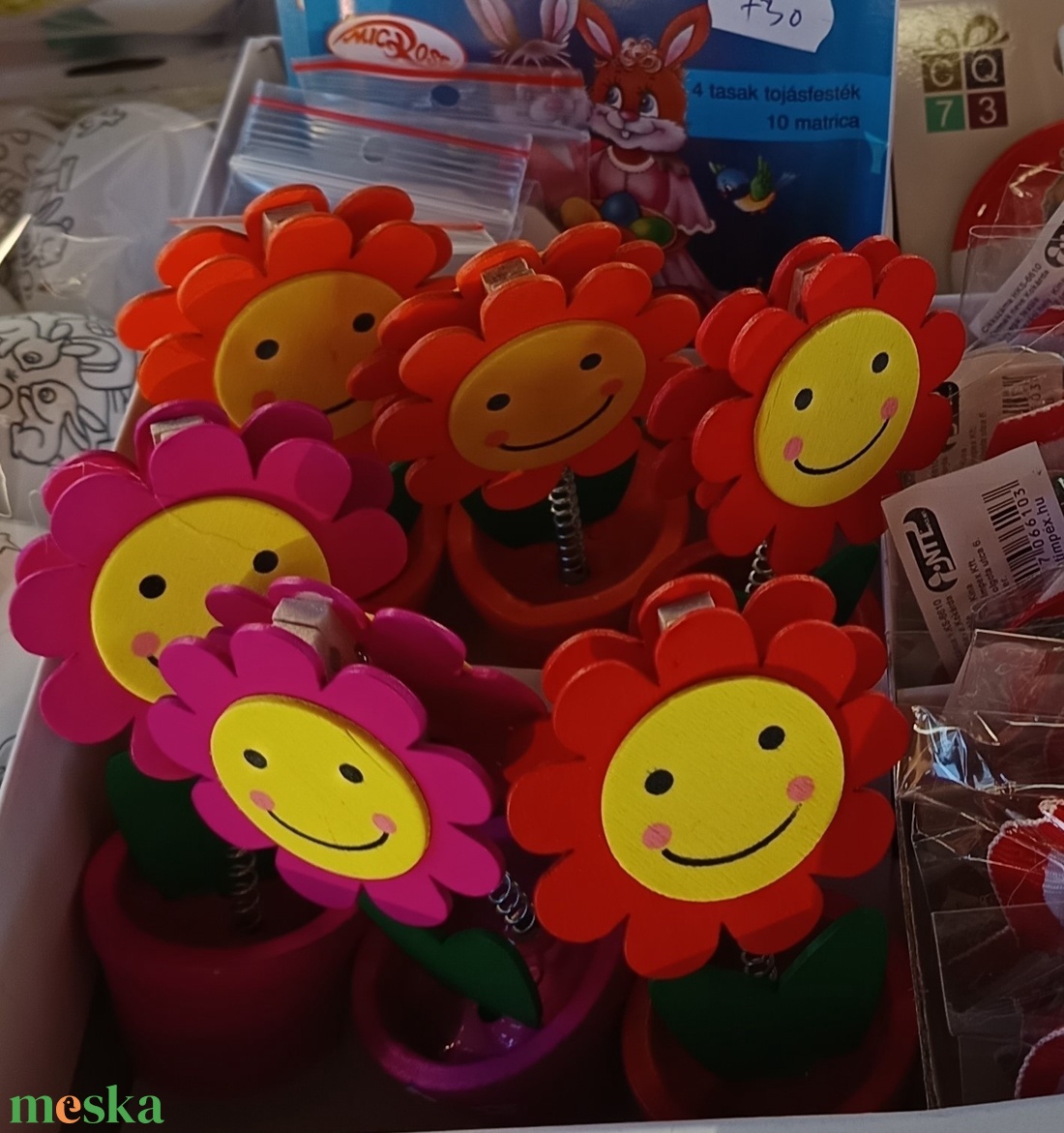 Facsipeszes virág mosolygós 10,5cm 3féle - otthon & életmód - virágdekoráció - virágdíszek - virágdísz kaspóban - Meska.hu