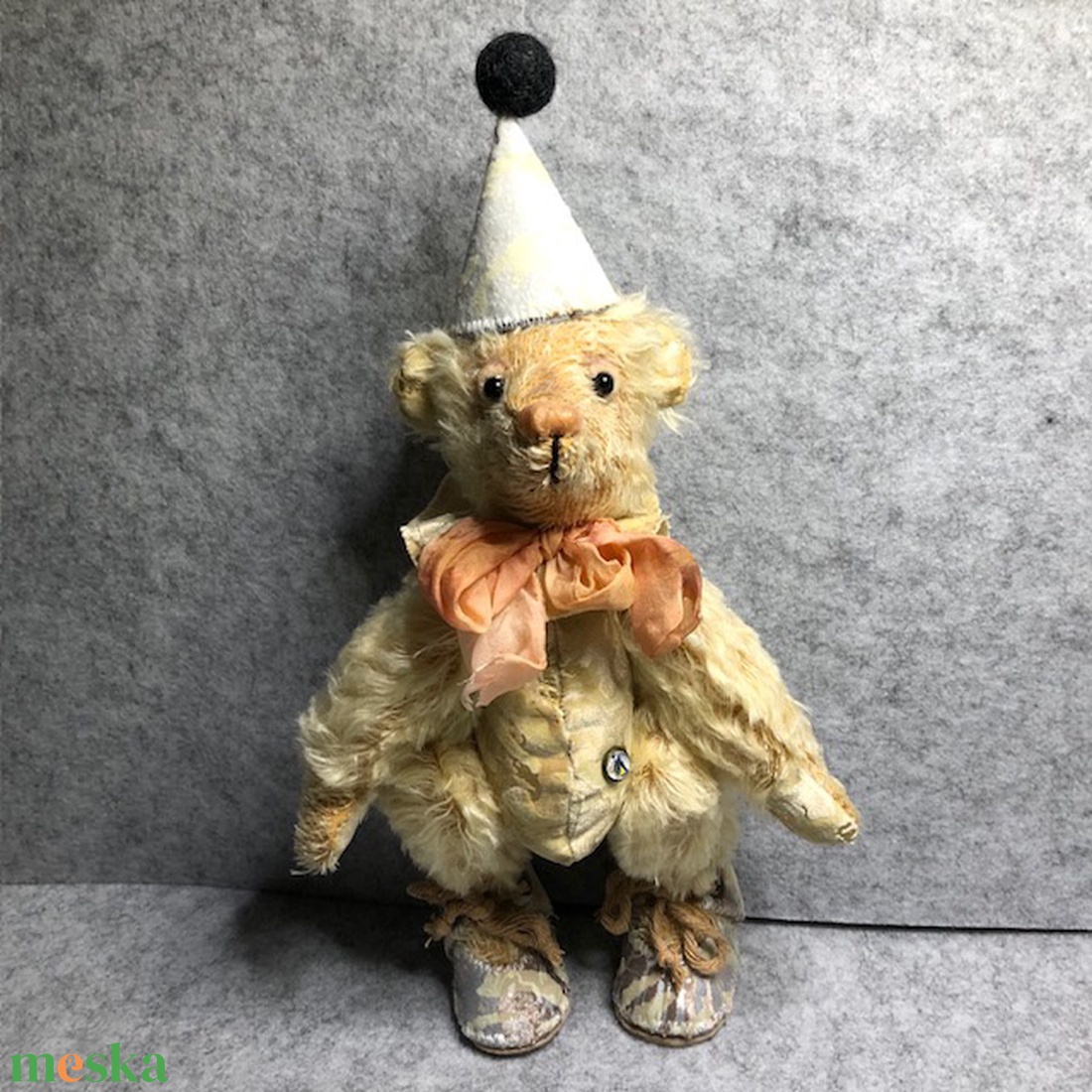 Enteriőr- Arany mackó - művészet - más művészeti ág - Meska.hu