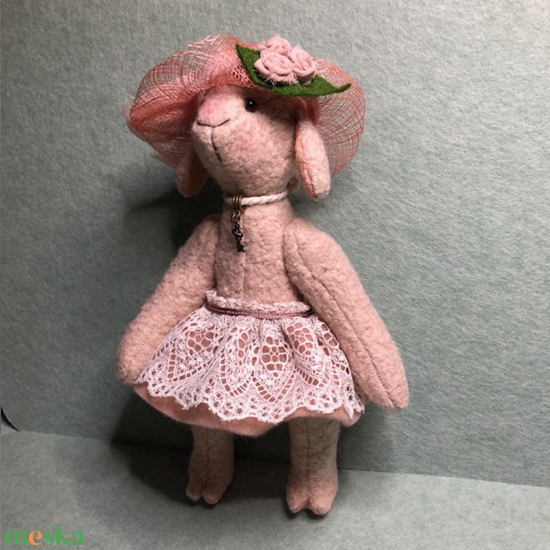 Bori bari, antikrózsaszín öltöztethető buklé bárány - játék & sport - plüssállat & játékfigura - plüss bárány - Meska.hu