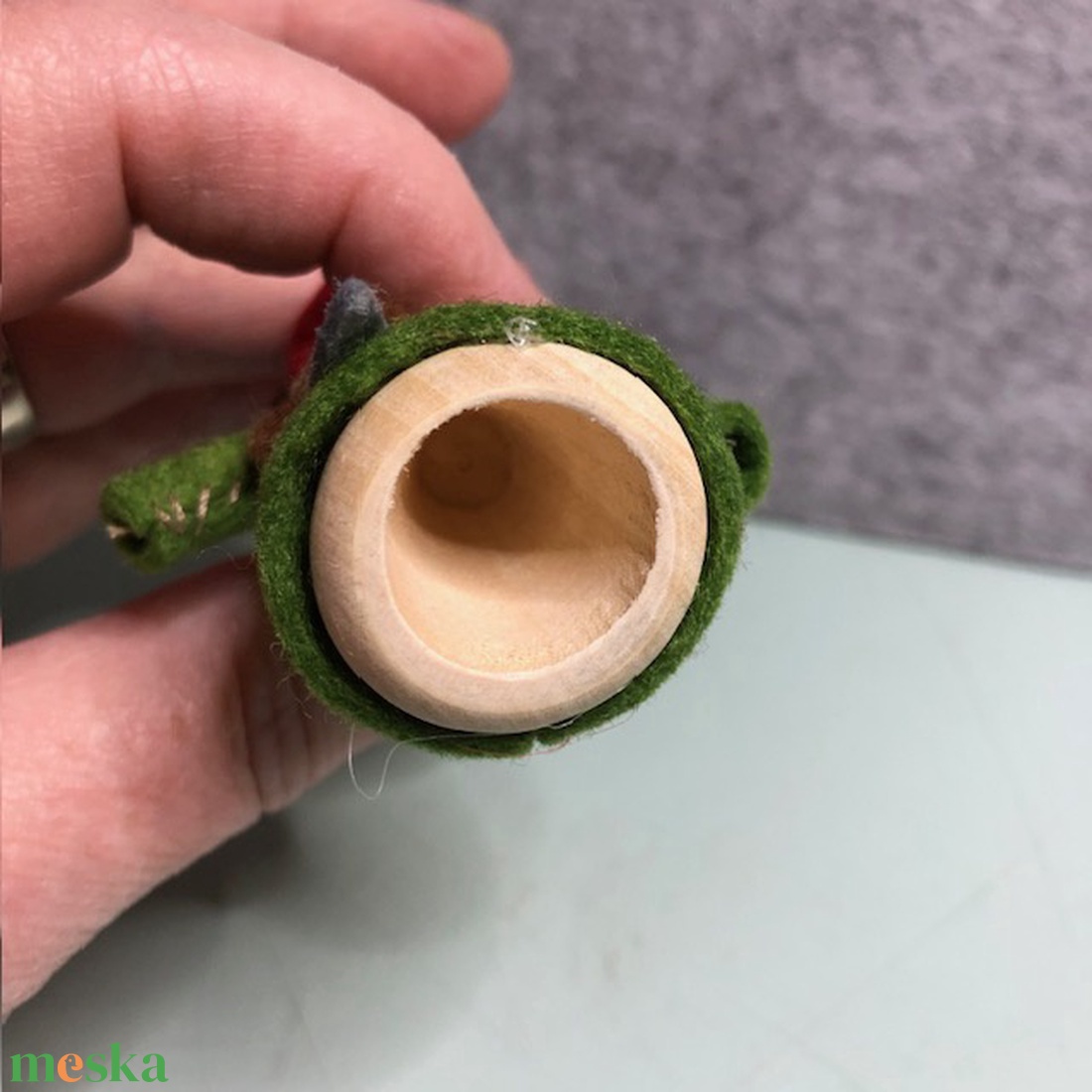 Magyar huszár- filcruhás fababa ujjbáb - játék & sport - bábok - ujjbáb - Meska.hu