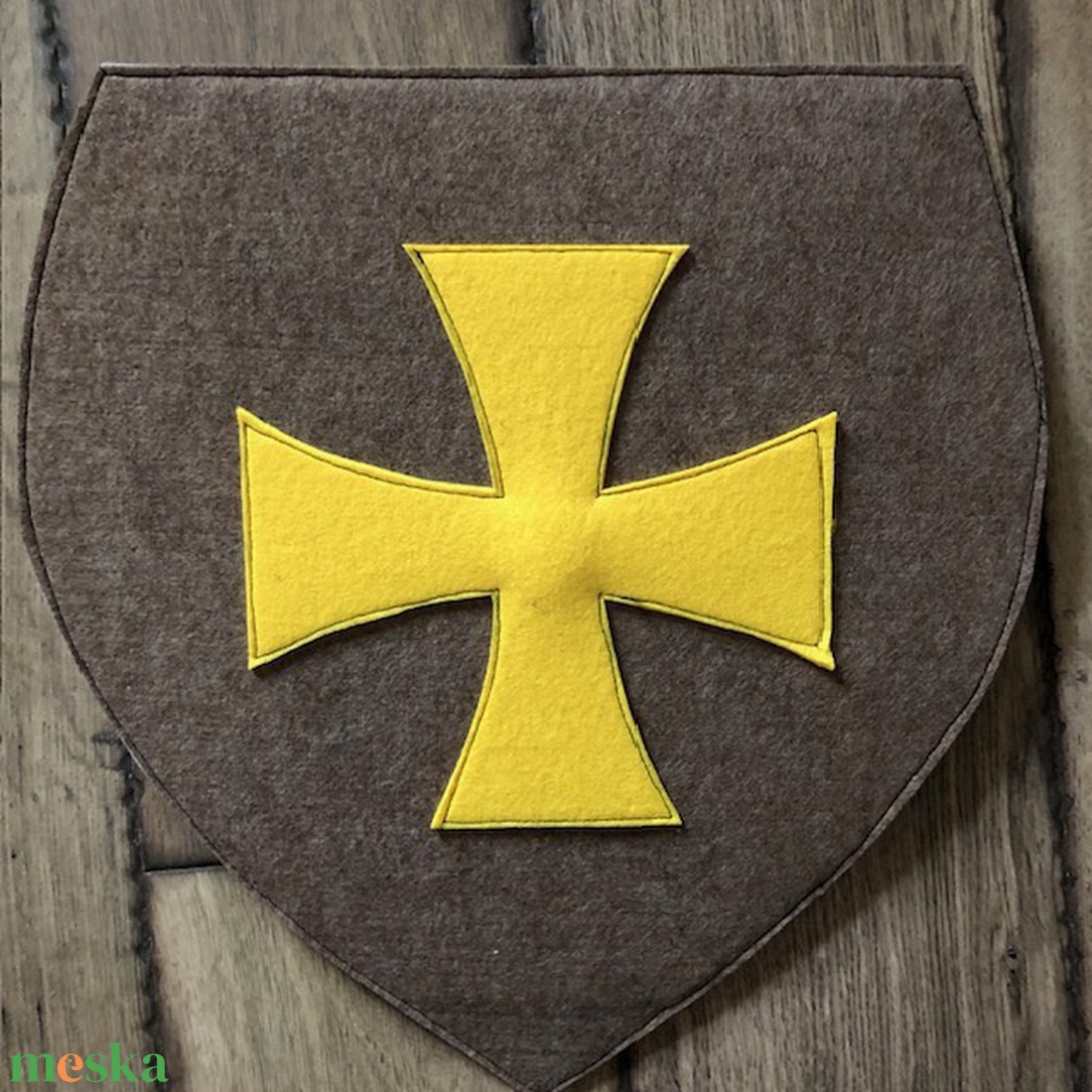 Filc pajzs - játék & sport - szerepjáték - Meska.hu