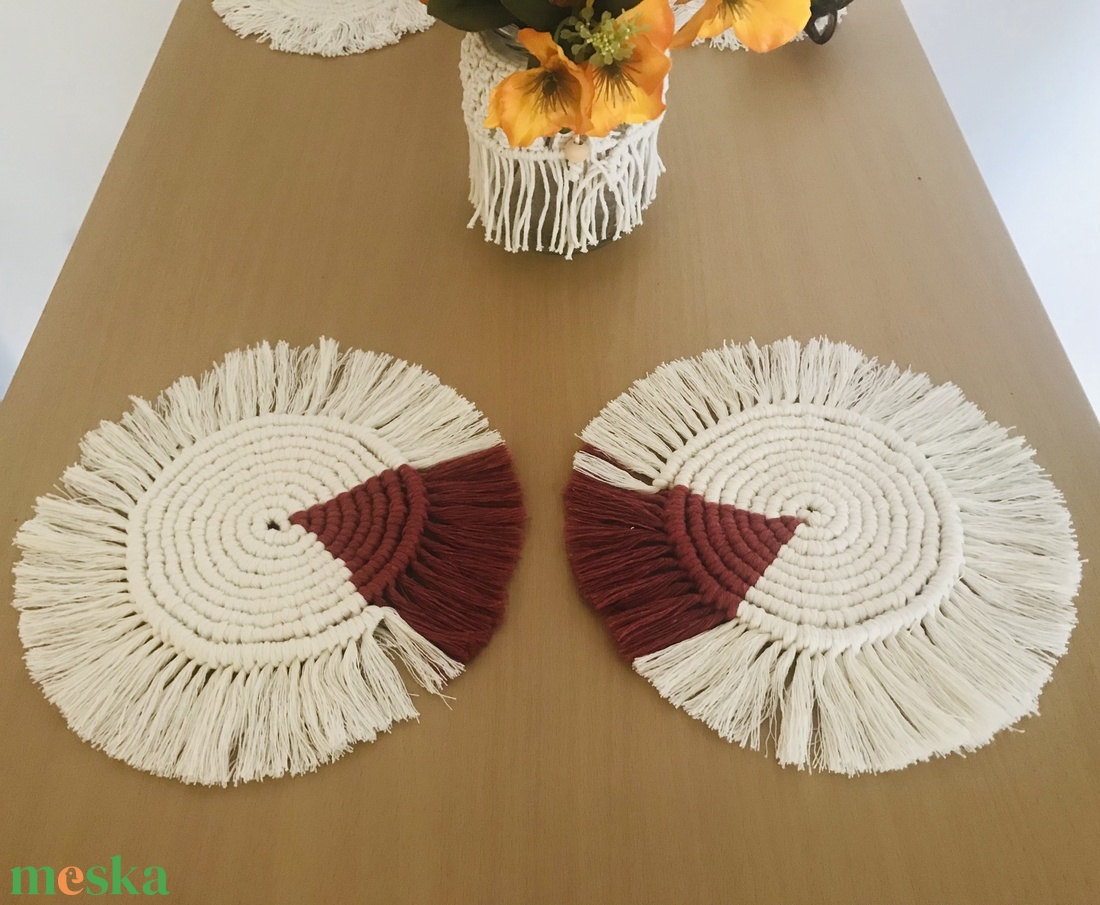 Makramé alátét - otthon & életmód - konyhafelszerelés, tálalás - tálalás - tányér- és poháralátét - Meska.hu