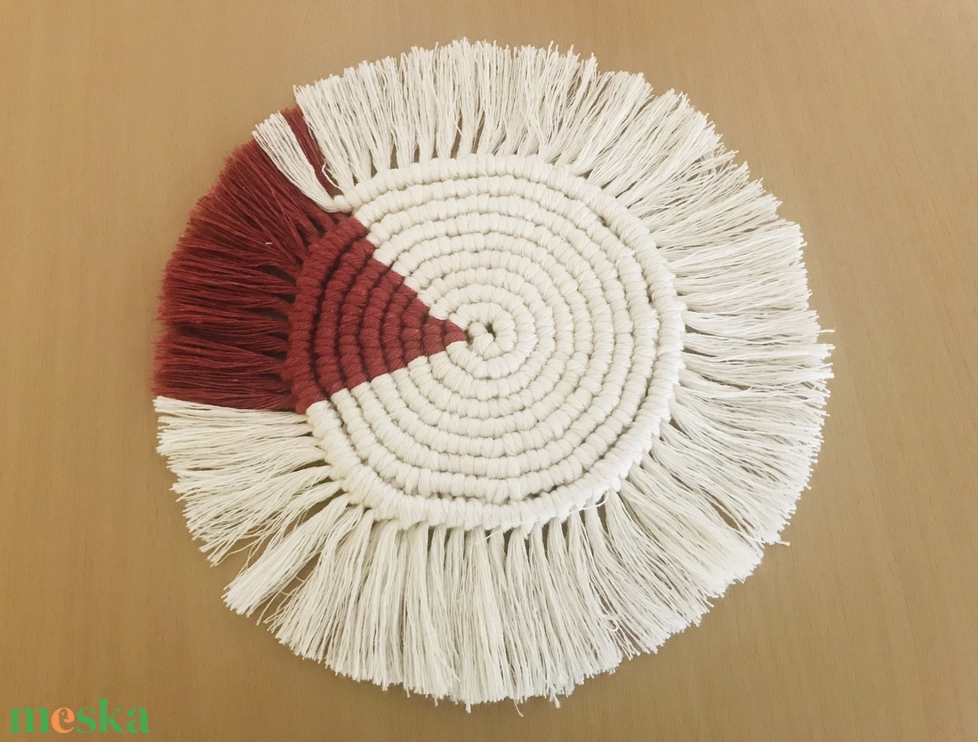 Makramé alátét - otthon & életmód - konyhafelszerelés, tálalás - tálalás - tányér- és poháralátét - Meska.hu