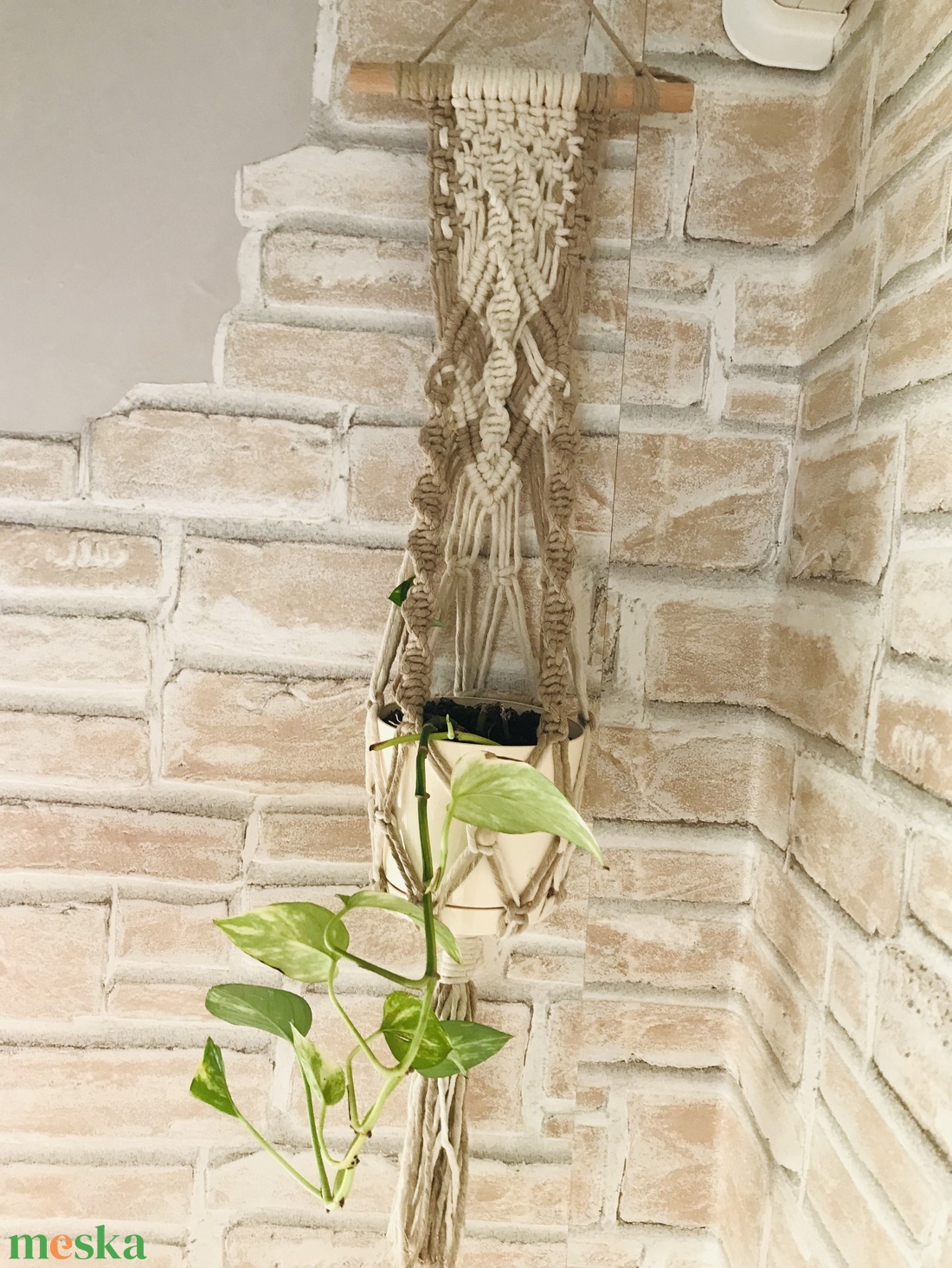 Makramé fali virágtartó - otthon & életmód - virágdekoráció - virágtartó - függő virágtartó - Meska.hu