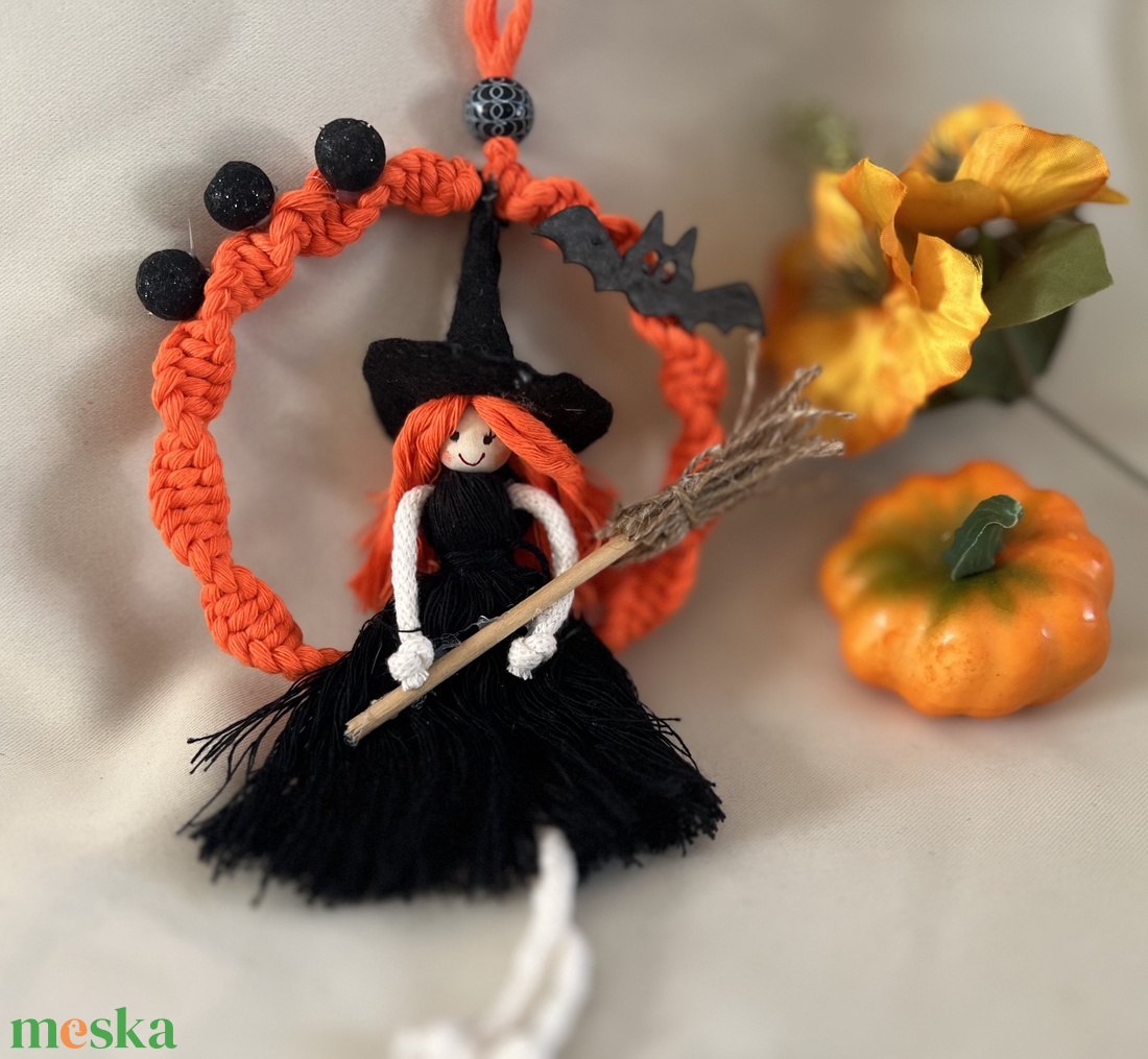 Halloween Boszi kopogtató - otthon & életmód - dekoráció - halloween - halloweeni ajtódíszek és ablakdíszek - Meska.hu Halloween Boszi kopogtató - otthon & életmód - dekoráció - halloween - halloweeni ajtódíszek és ablakdíszek - Meska.hu