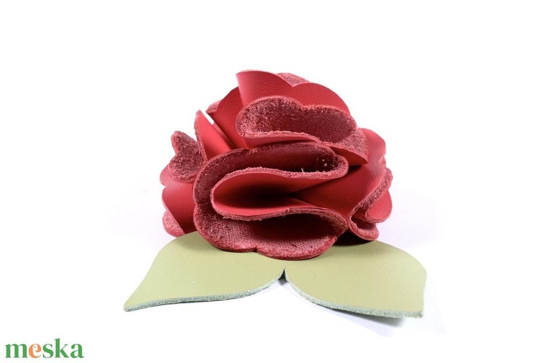 Rózsa kulcstartó bőrből (sötét barack+fűzöld) - táska & tok - kulcstartó & táskadísz - kulcstartó - Meska.hu