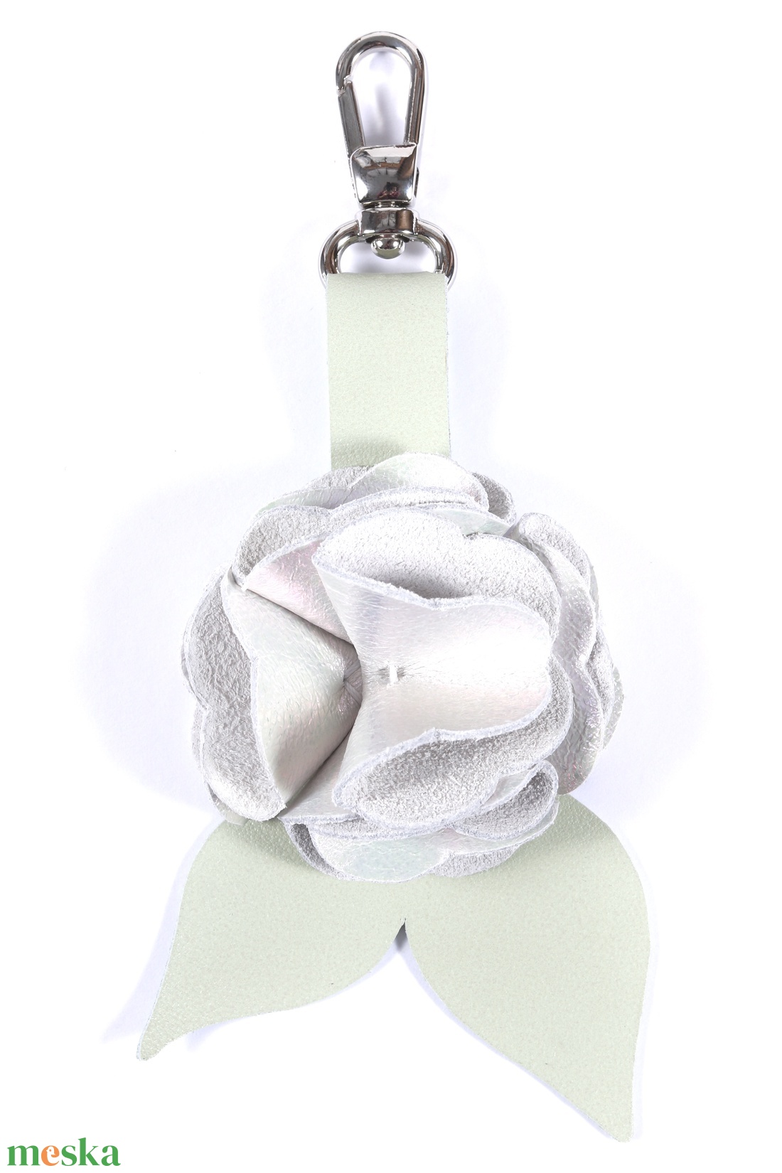 Rózsa kulcstartó bőrből (gyöngyházfényű+világos pasztell zöld) - táska & tok - kulcstartó & táskadísz - kulcstartó - Meska.hu