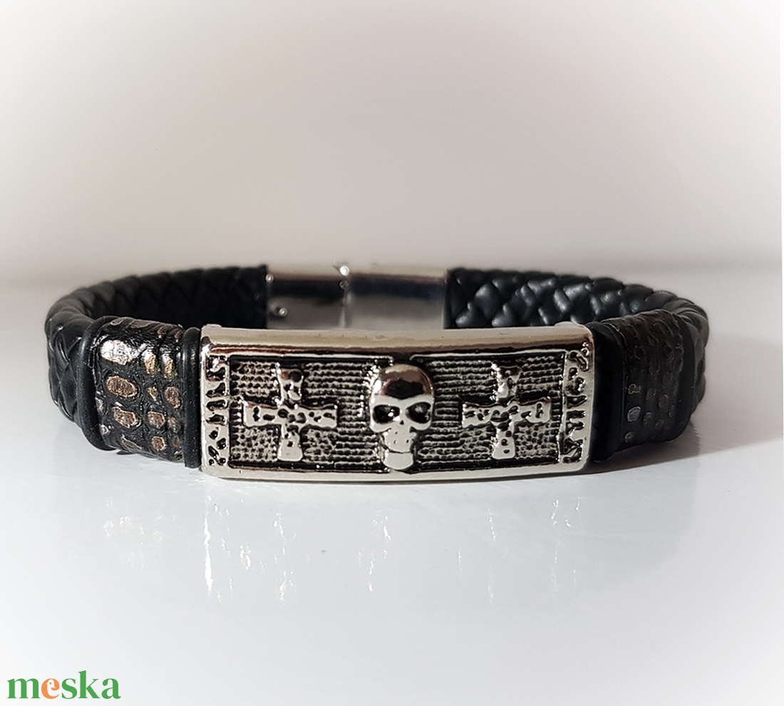 Koponyás karkötő kereszttel - ékszer - karkötő - karkötő medállal - Meska.hu Koponyás karkötő kereszttel - ékszer - karkötő - karkötő medállal - Meska.hu