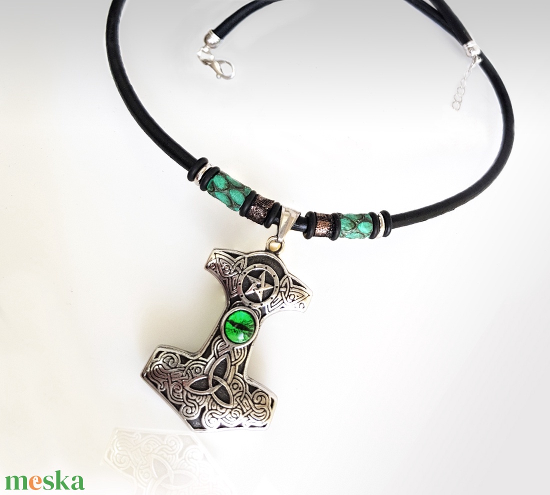Zöldszemes Thor Hammer nyaklánc - ékszer - nyaklánc - medálos nyaklánc - Meska.hu Zöldszemes Thor Hammer nyaklánc - ékszer - nyaklánc - medálos nyaklánc - Meska.hu
