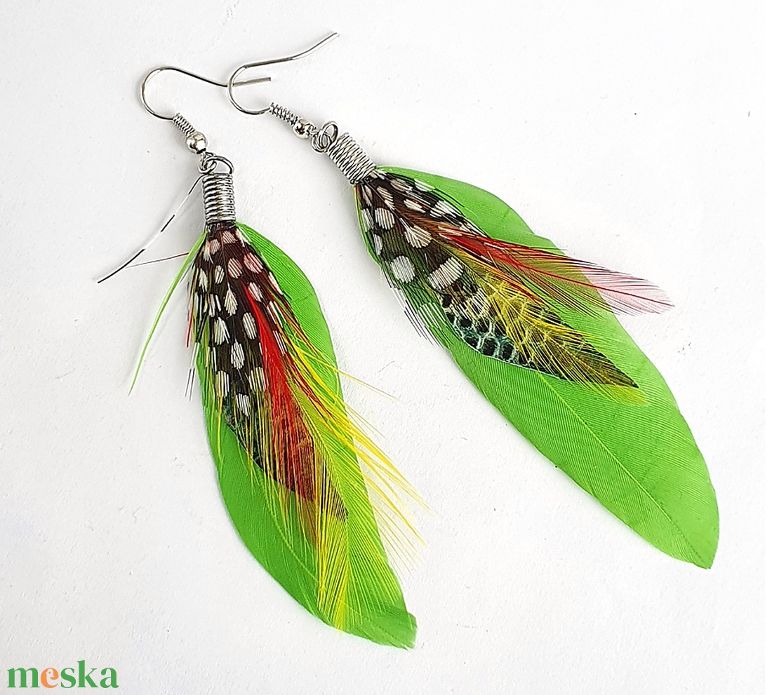 Zöld boho toll fülbevaló - ékszer - fülbevaló - lógó fülbevaló - Meska.hu Zöld boho toll fülbevaló - ékszer - fülbevaló - lógó fülbevaló - Meska.hu
