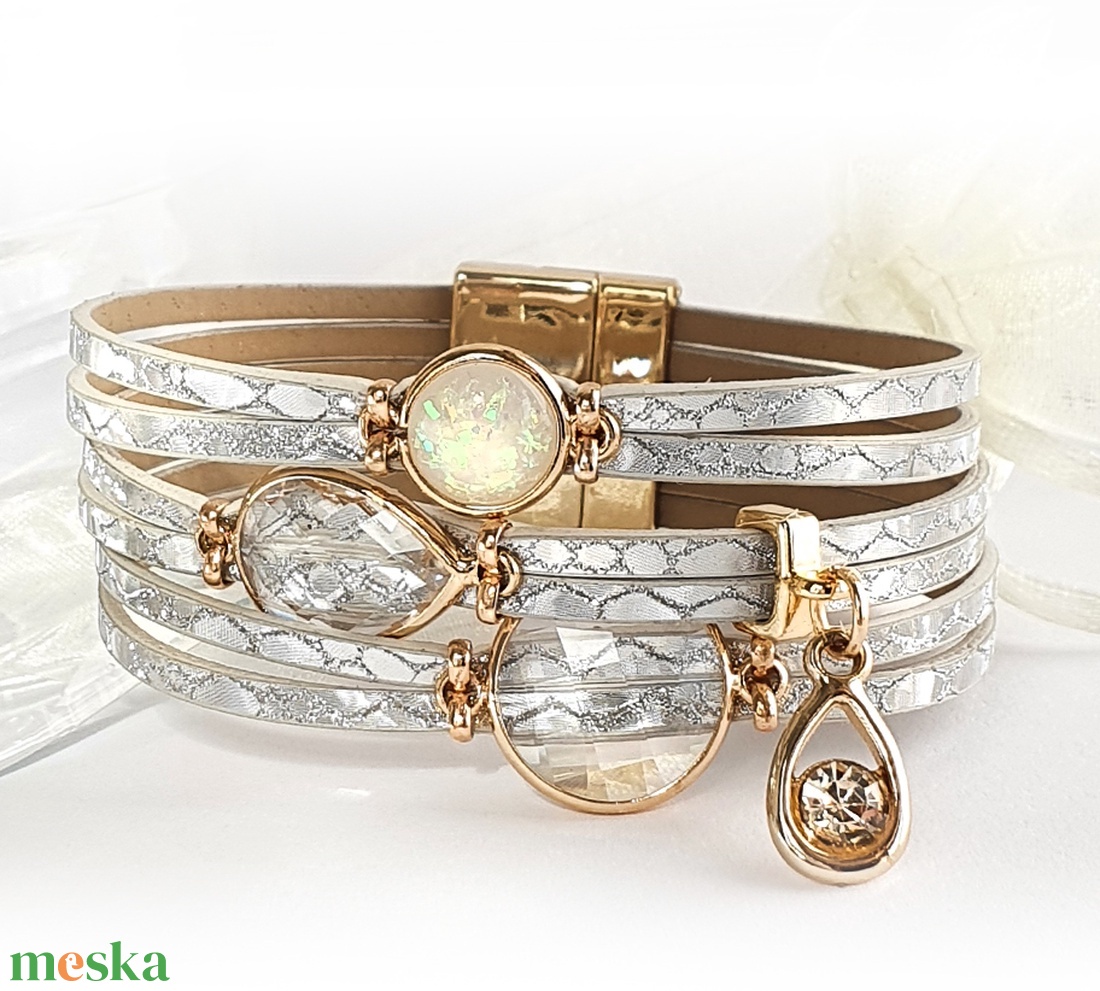 Silver luxury többszálas női bőr karkötő - ékszer - karkötő - széles karkötő - Meska.hu Silver luxury többszálas női bőr karkötő - ékszer - karkötő - széles karkötő - Meska.hu