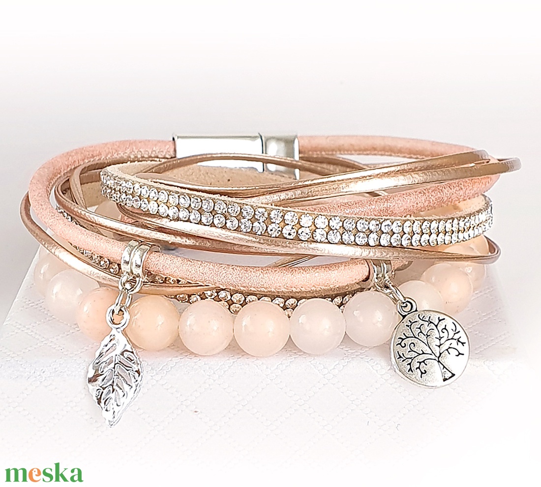 Beige többszálas bőr-aventurin karkötő - ékszer - karkötő - karkötő medállal - Meska.hu Beige többszálas bőr-aventurin karkötő - ékszer - karkötő - karkötő medállal - Meska.hu