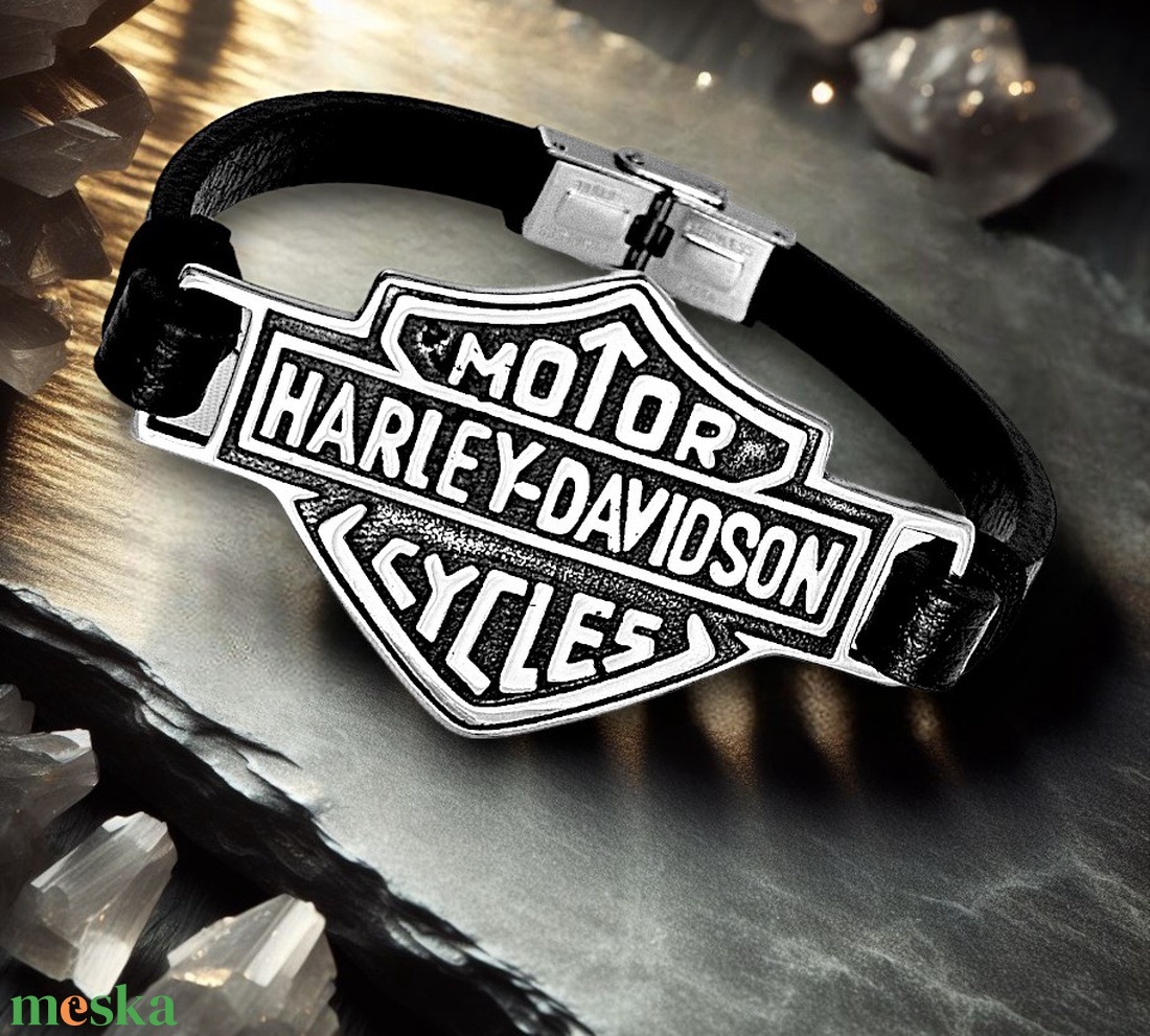 Harley cycles férfi karkötő egzotikus bőrrel - ékszer - karkötő - karkötő medállal - Meska.hu Harley cycles férfi karkötő egzotikus bőrrel - ékszer - karkötő - karkötő medállal - Meska.hu