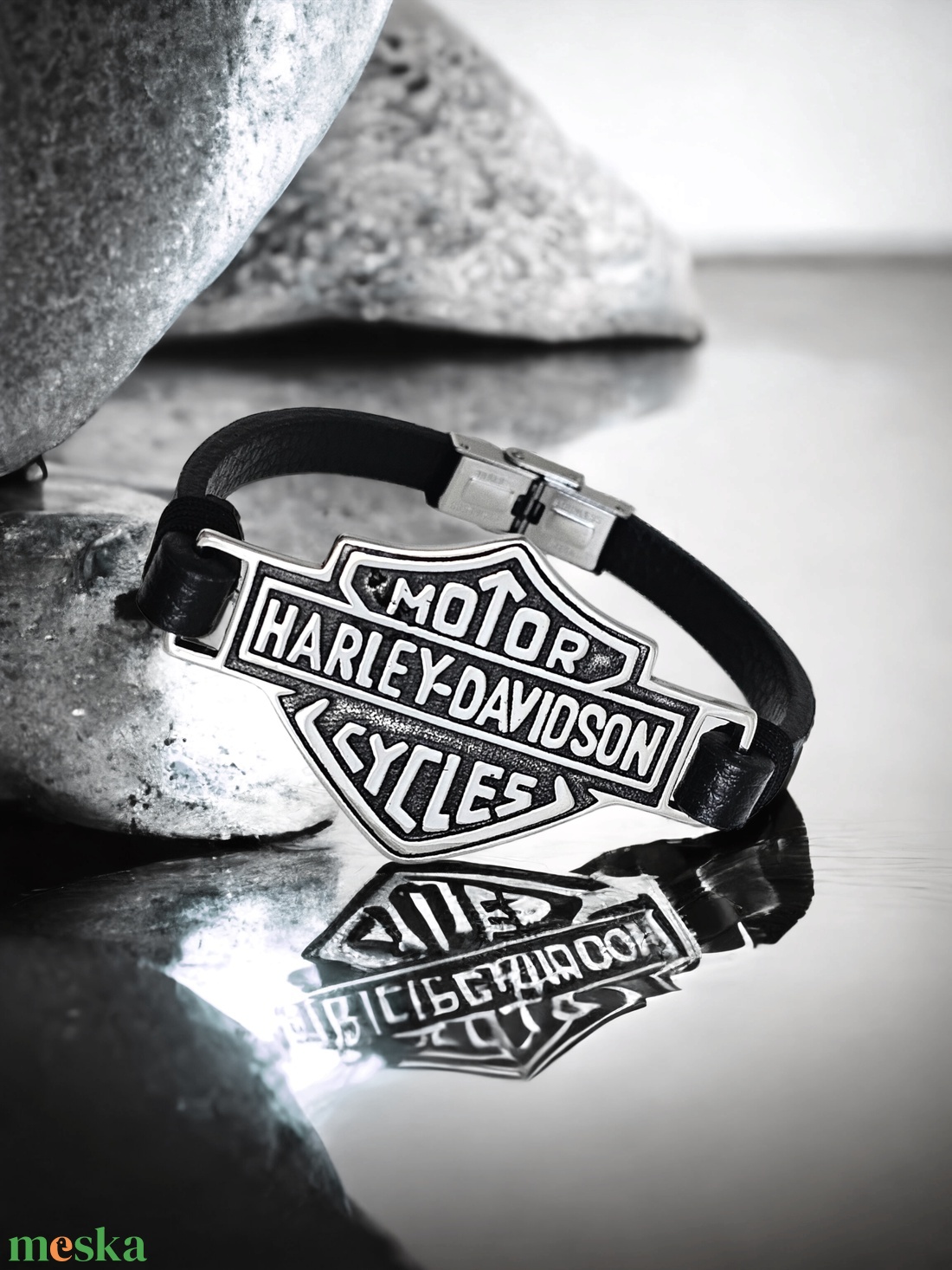 Harley cycles férfi karkötő egzotikus bőrrel - ékszer - karkötő - karkötő medállal - Meska.hu Harley cycles férfi karkötő egzotikus bőrrel - ékszer - karkötő - karkötő medállal - Meska.hu