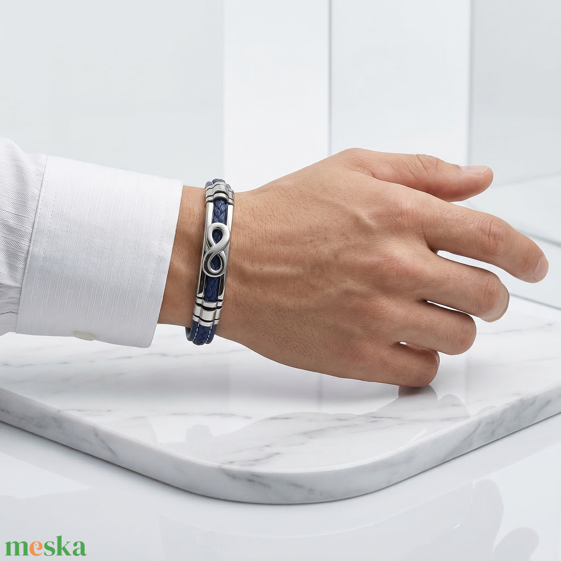 Végtelen Kapocs �KékFonott Bőr Karkötő - ékszer - karkötő - fonott karkötő - Meska.hu