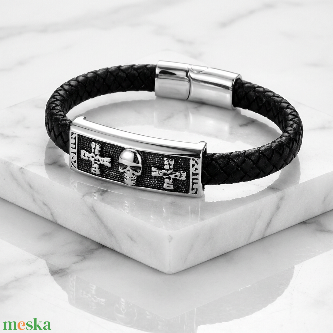 Koponyás karkötő kereszttel - ékszer - karkötő - karkötő medállal - Meska.hu